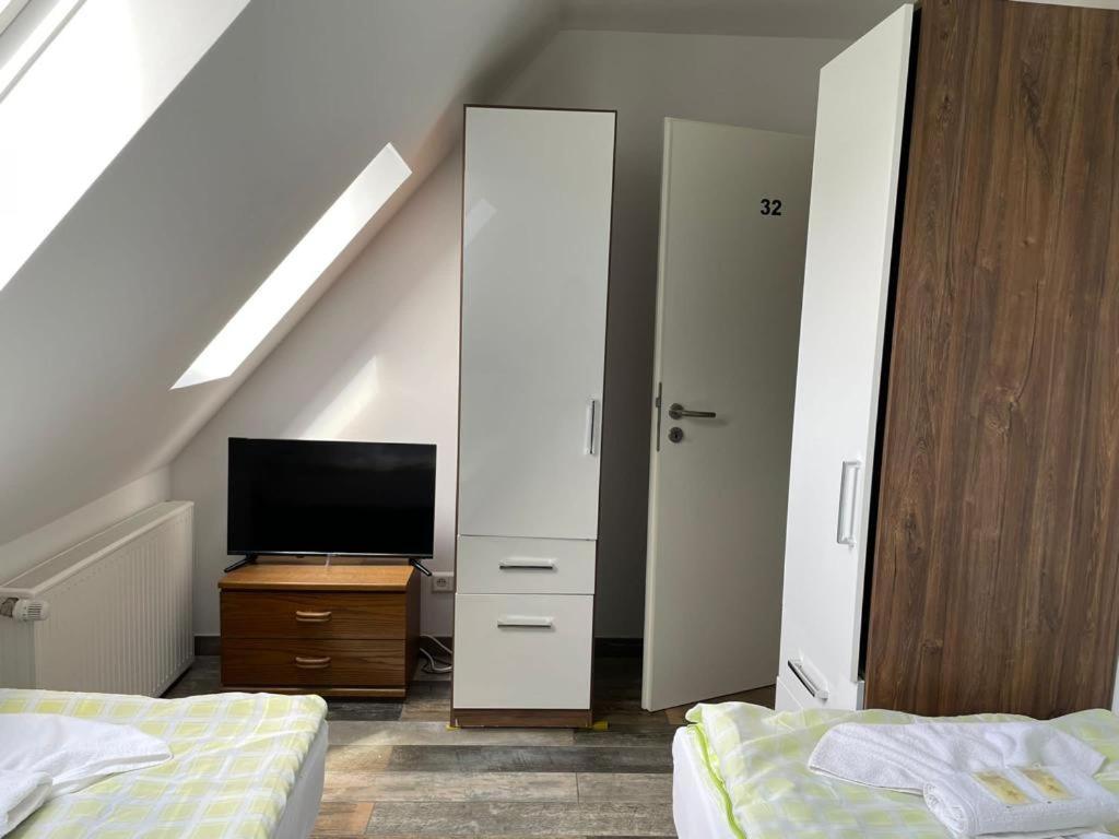 Gruener Baum Hotel Schömberg Екстериор снимка