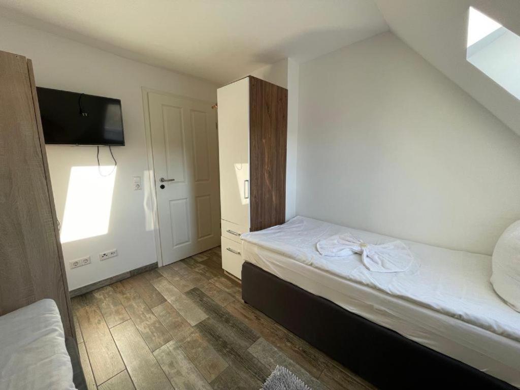 Gruener Baum Hotel Schömberg Екстериор снимка