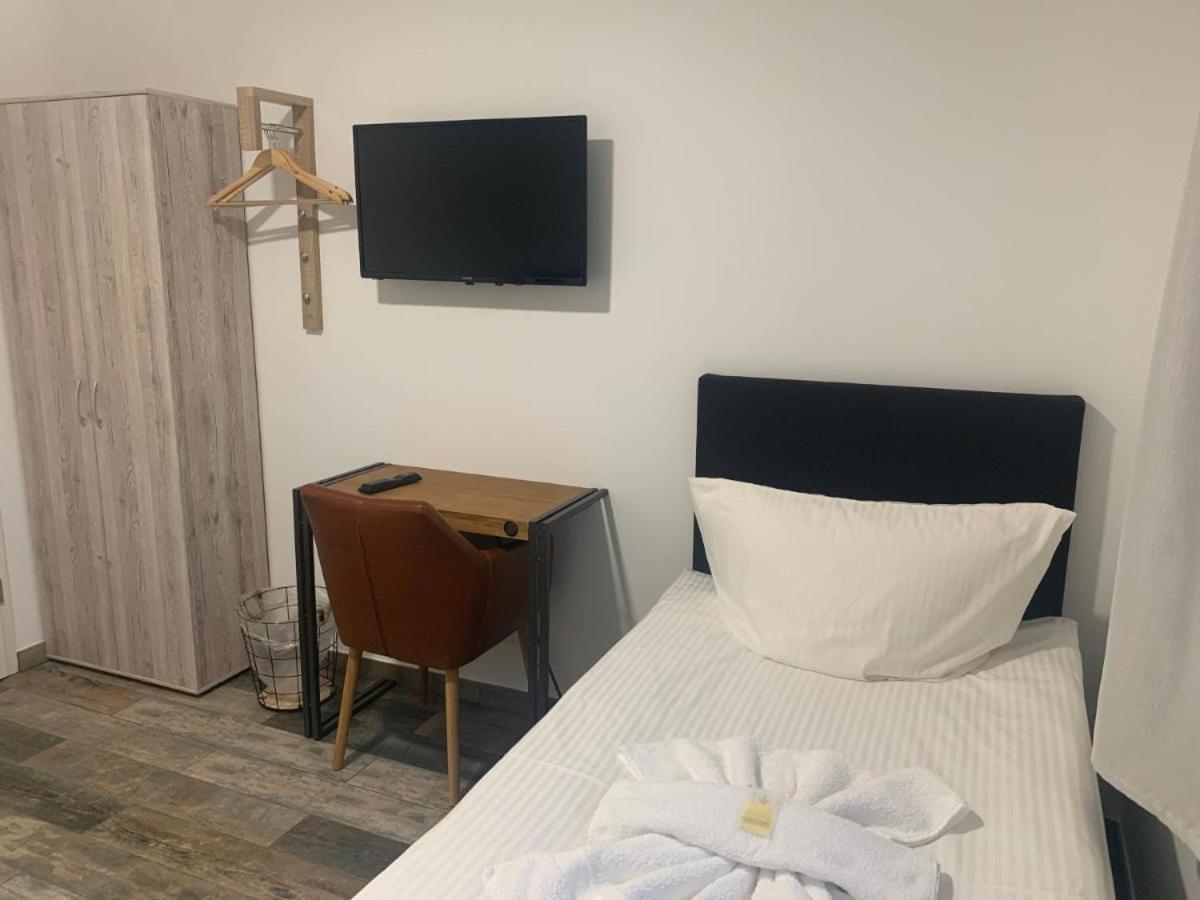 Gruener Baum Hotel Schömberg Екстериор снимка